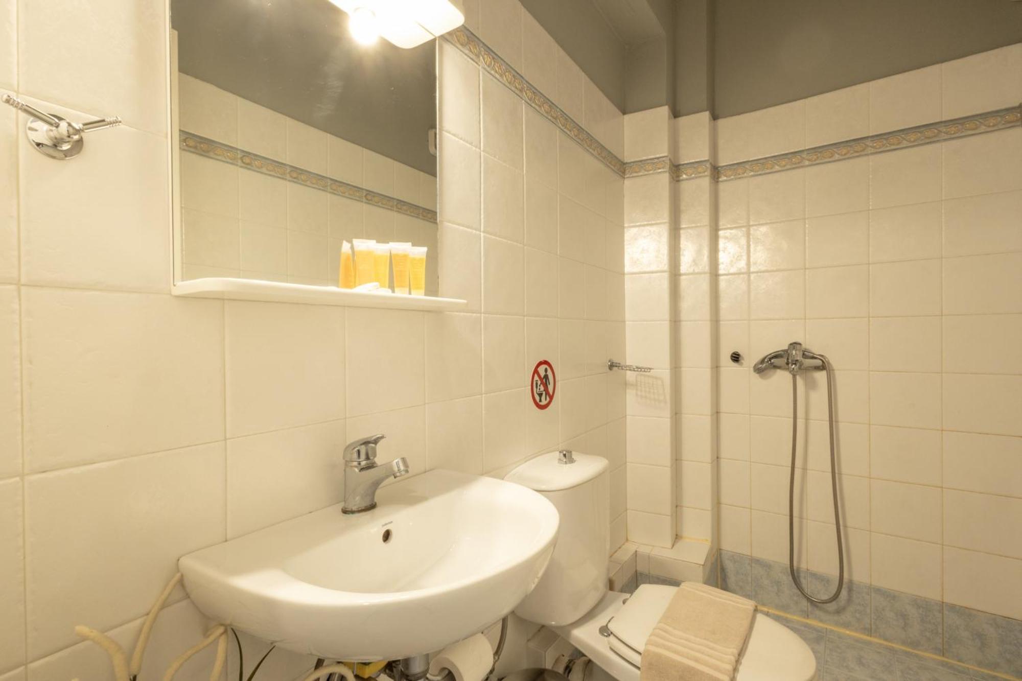 Renovated 3 Bedroom Apt With Acropolis View Αθήνα Εξωτερικό φωτογραφία