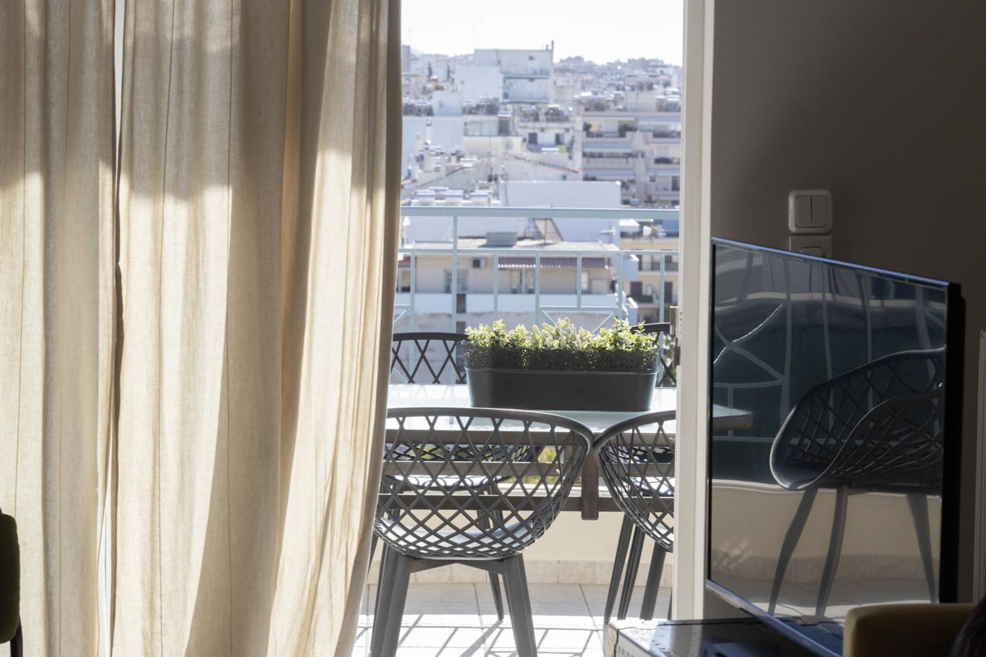 Renovated 3 Bedroom Apt With Acropolis View Αθήνα Εξωτερικό φωτογραφία